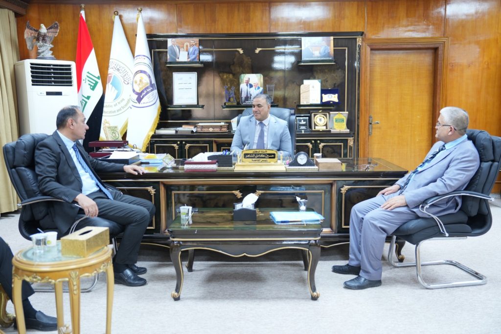 President of Al-Muthanna University Receives the Ministerial Committee for Monitoring the 